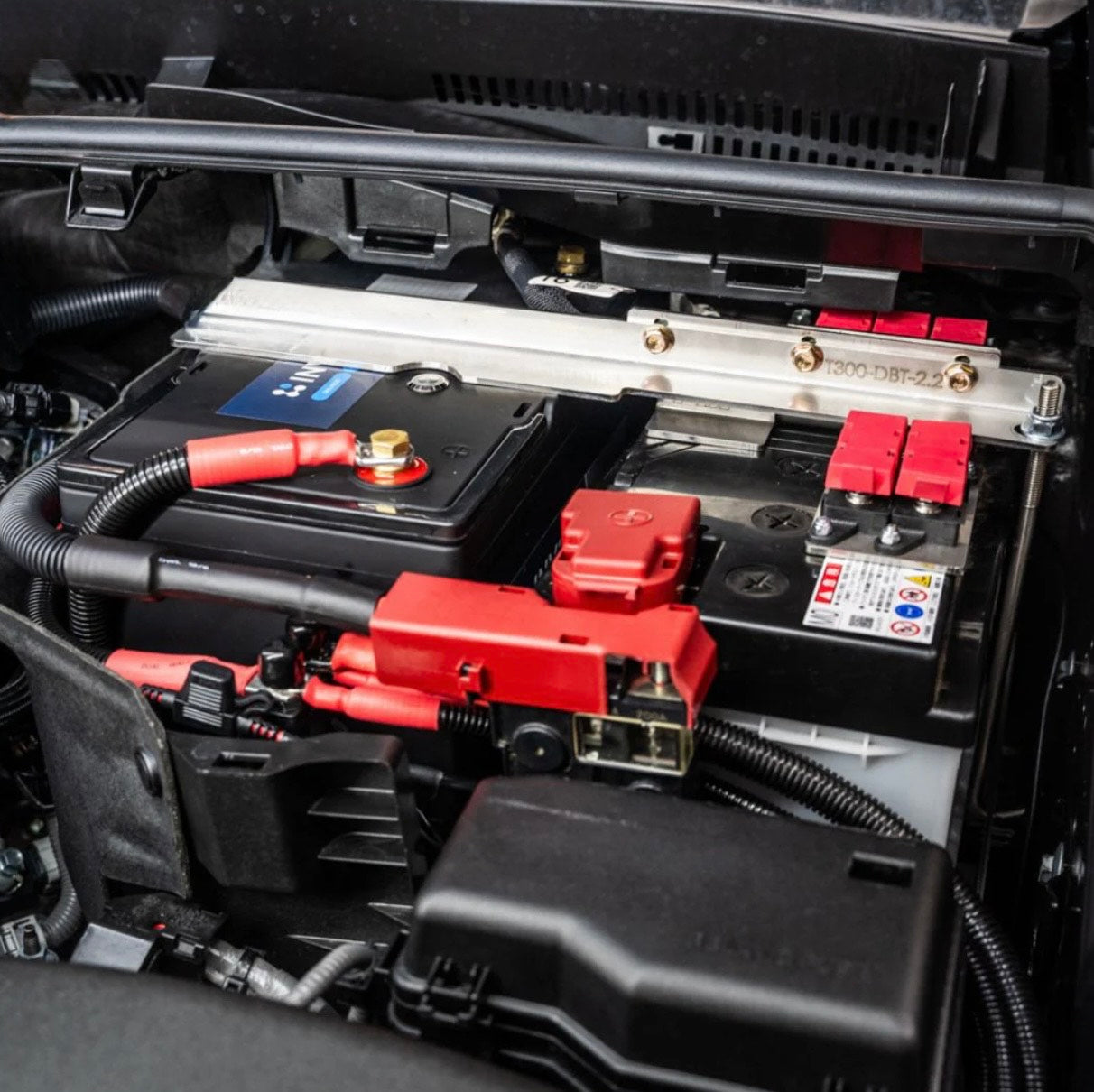 ELEVATE AUTO DUAL BATTERY SYSTEM SUIT LC300