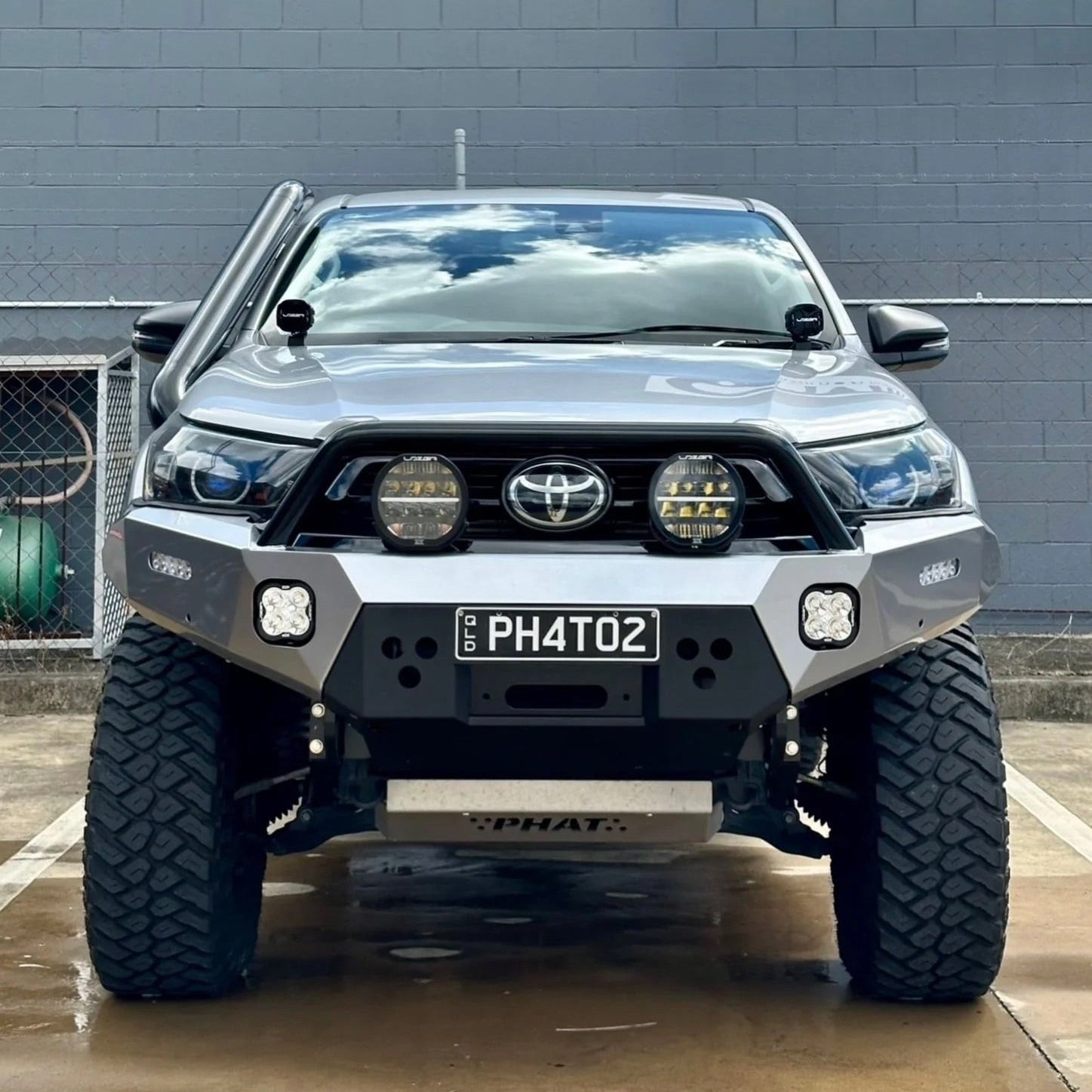 PHAT BARS SINGLE HOOP BAR SUIT 2020+ HILUX