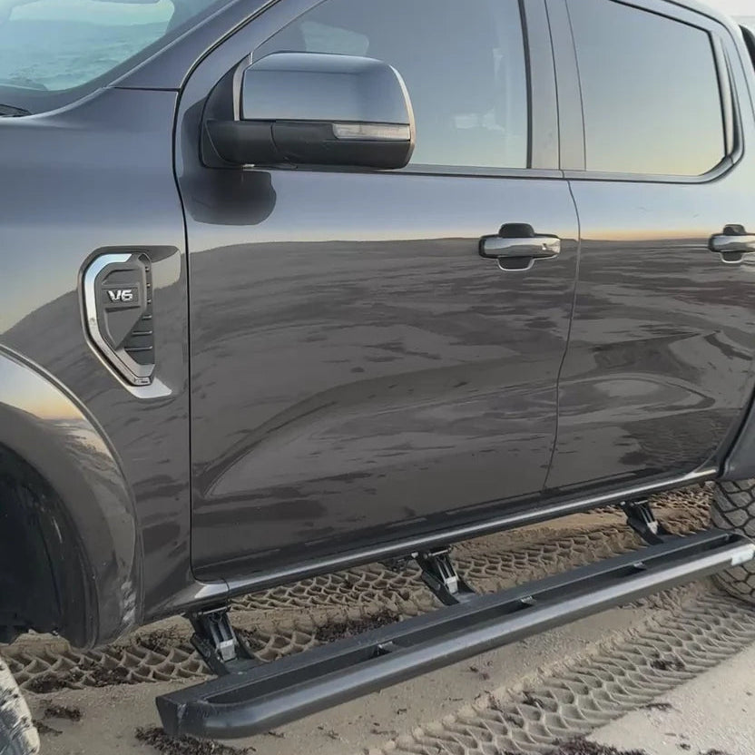 DIRTY 4X4 ELECTRIC ROCK SLIDERS